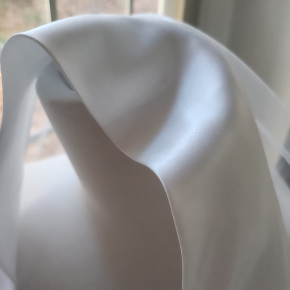 Elegant White Tulle Hair Veil main image 7